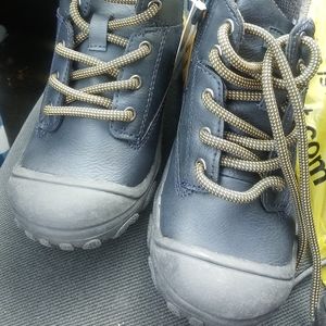 Toddler boot shoes size 10